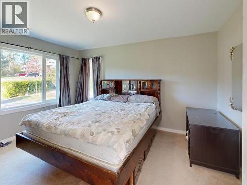 3004 Pebble Beach Road, Powell River, BC - Indoor Photo Showing Bedroom