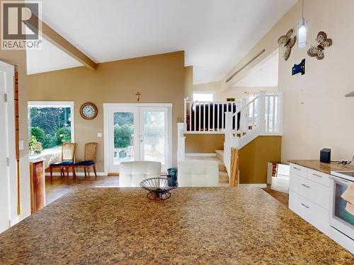 3004 Pebble Beach Road, Powell River, BC - Indoor Photo Showing Other Room