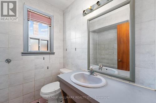 25 Falstaff Avenue, Toronto, ON - Indoor Photo Showing Bathroom