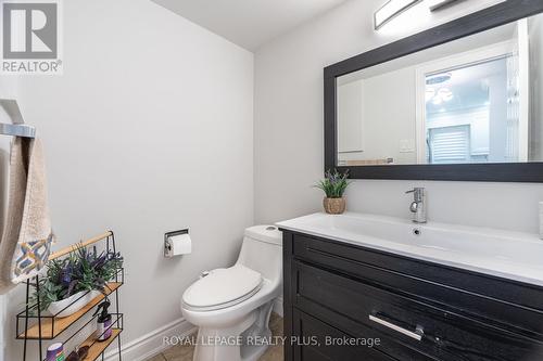4635 Regents Terrace, Mississauga, ON - Indoor Photo Showing Bathroom