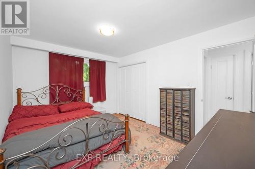 338 Delrex Boulevard, Halton Hills, ON - Indoor Photo Showing Bedroom