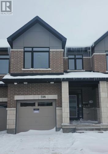 598 RATHBURN LANE  Ottawa, ON K1T 0V2