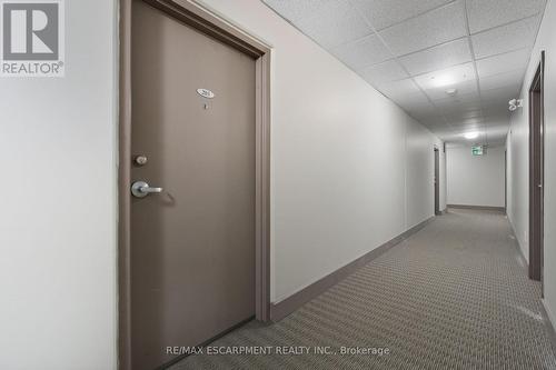 203 - 149 Main Street W, Hamilton, ON - Indoor Photo Showing Other Room