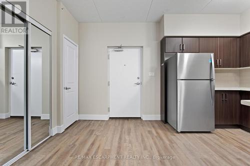 203 - 149 Main Street W, Hamilton, ON - Indoor