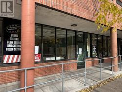 154 THE ESPLANADE  Toronto, ON M5A 4A5