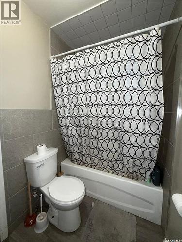 301 2Nd Street, Craik, SK - Indoor Photo Showing Bathroom