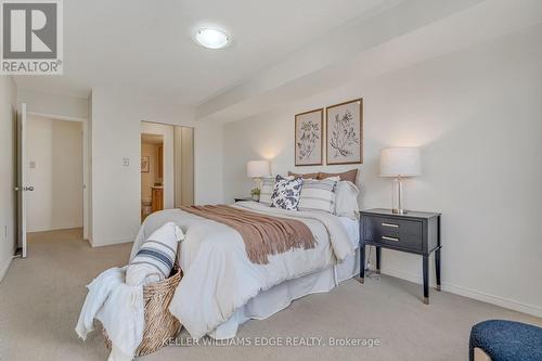404 - 1270 Maple Crossing Boulevard, Burlington, ON - Indoor Photo Showing Bedroom