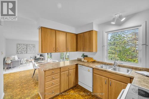 3407 Mccarthy Road, Ottawa, ON - Indoor Photo Showing Kitchen With Double Sink
