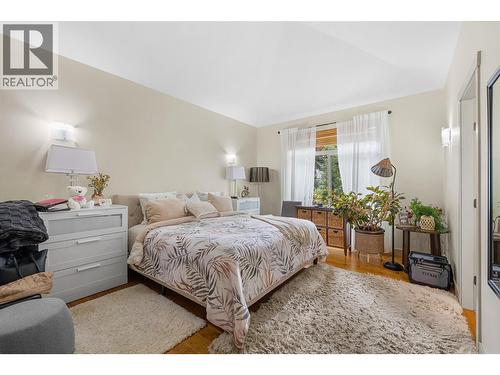 5067 Seon Crescent, Kelowna, BC - Indoor Photo Showing Bedroom