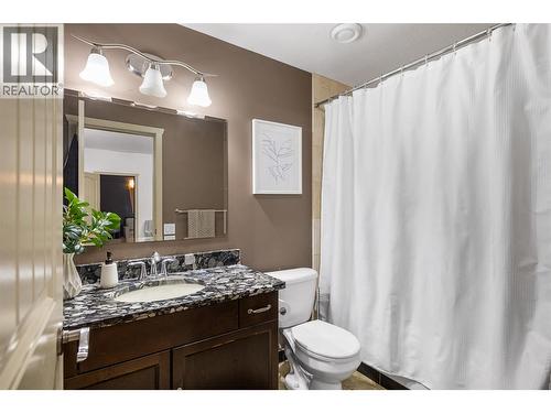 5067 Seon Crescent, Kelowna, BC - Indoor Photo Showing Bathroom