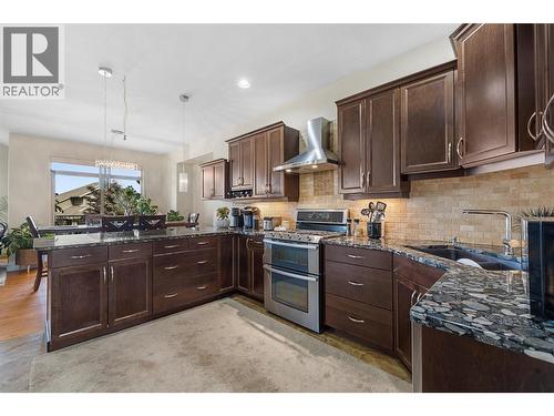 5067 Seon Crescent, Kelowna, BC - Indoor Photo Showing Kitchen With Double Sink With Upgraded Kitchen