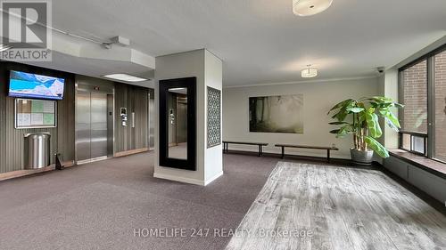 Ph 04 - 5 Massey Square, Toronto, ON - Indoor Photo Showing Other Room