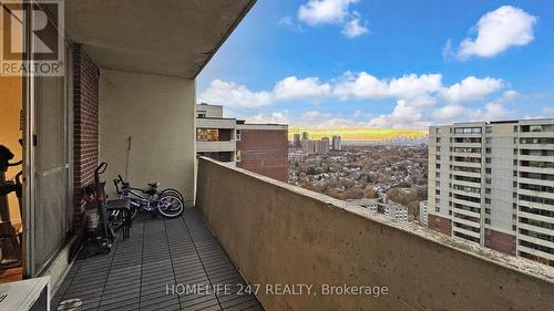 Ph 04 - 5 Massey Square, Toronto, ON - Outdoor