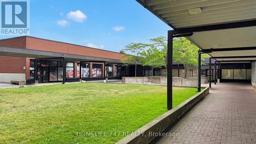 Ph 04 - 5 Massey Square, Toronto, ON - Outdoor With Exterior