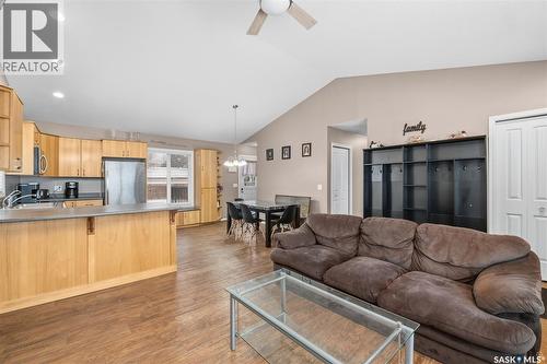 335 Ruttle Avenue, Kinistino, SK - Indoor Photo Showing Living Room