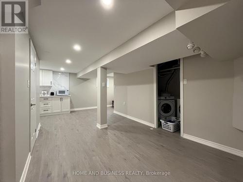 4327 Burnaby Court, Mississauga, ON - Indoor