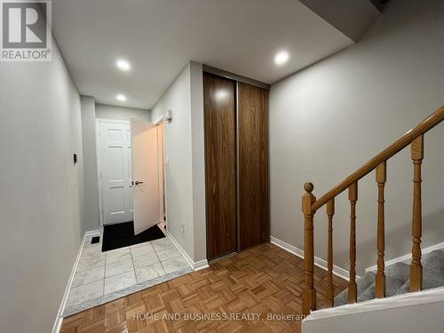 4327 Burnaby Court, Mississauga, ON - Indoor Photo Showing Other Room