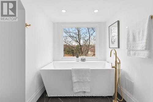 51 Withrow Avenue, Toronto, ON - Indoor