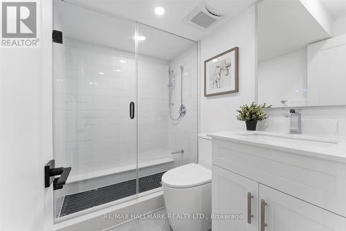 51 Withrow Avenue, Toronto, ON - Indoor Photo Showing Bathroom