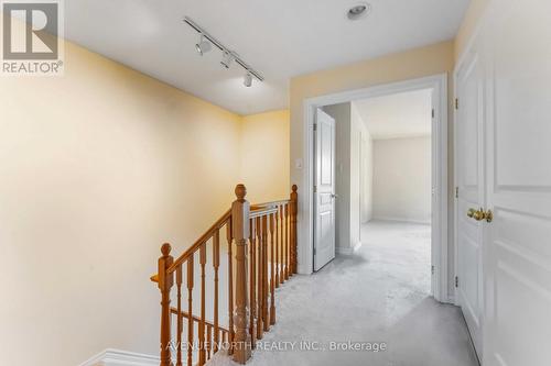 241 Waymark Crescent, Ottawa, ON - Indoor Photo Showing Other Room