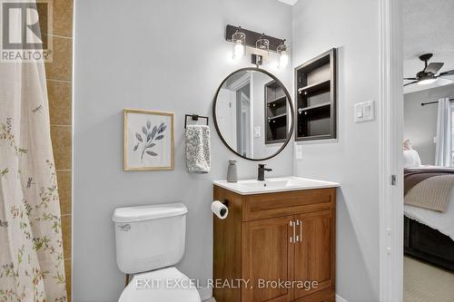 Main Bath - 4 Piece - 206 Keltie Private, Ottawa, ON - Indoor Photo Showing Bathroom