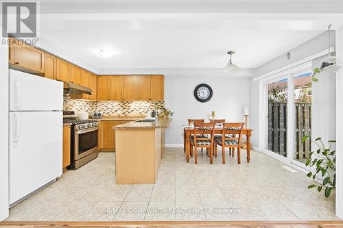178 Dougherty Crescent, Whitchurch-Stouffville, ON - Indoor Photo Showing Kitchen