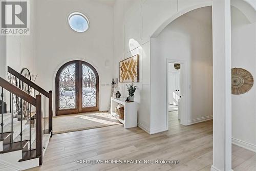 769 Mud Street E, Hamilton, ON - Indoor Photo Showing Other Room