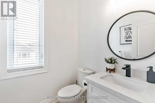 769 Mud Street E, Hamilton, ON - Indoor Photo Showing Bathroom