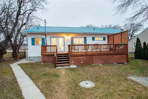 70 3Rd Ave, Gimli, MB 