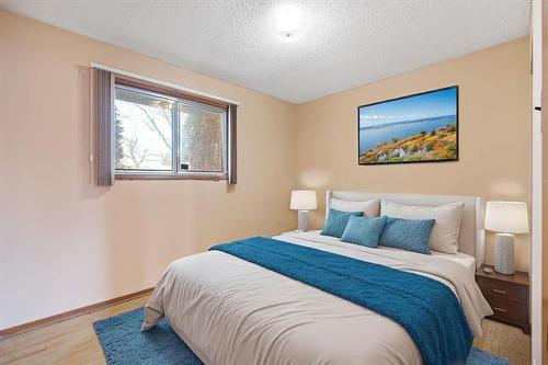 414 Moody Ave, Selkirk, MB 