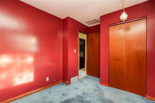 71 Sanderson Ave, Winnipeg, MB 