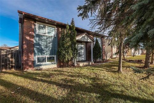 71 Sanderson Ave, Winnipeg, MB 