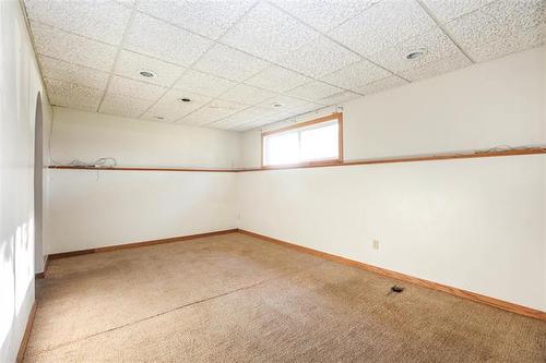 71 Sanderson Ave, Winnipeg, MB 