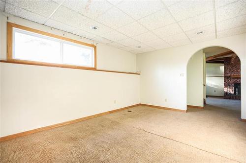 71 Sanderson Ave, Winnipeg, MB 