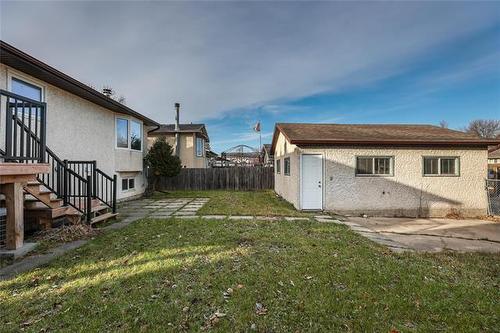 71 Sanderson Ave, Winnipeg, MB 