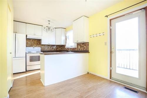 71 Sanderson Ave, Winnipeg, MB 