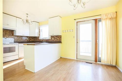 71 Sanderson Ave, Winnipeg, MB 