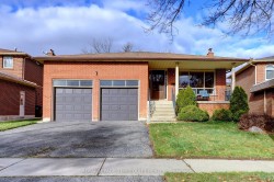 7 Princeton Terrace  Brampton, ON L6S 3S4