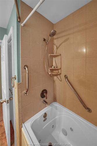 4 Jupiter Avenue, Chatham, ON 