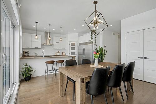 Salle à manger - 23 Rue Arcand, Saint-Jean-Sur-Richelieu, QC - Indoor Photo Showing Dining Room