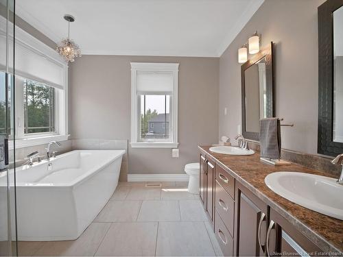 75 Shiajan Cres, Moncton, NB 