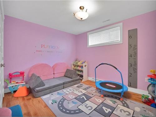 75 Shiajan Cres, Moncton, NB 