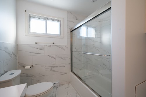 Bathroom - 1012 100E Avenue, Laval (Chomedey), QC - Indoor Photo Showing Bathroom