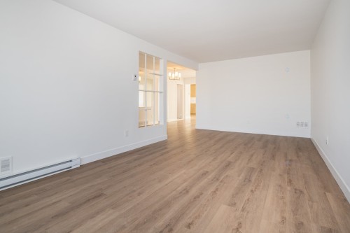 Living Room - 1012 100E Avenue, Laval (Chomedey), QC - Indoor Photo Showing Other Room