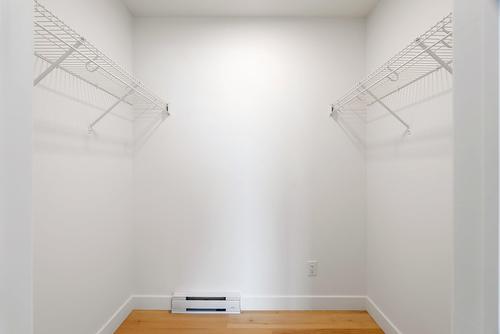 Penderie (Walk-in) - Rue Dugas, Québec (Beauport), QC - Indoor With Storage