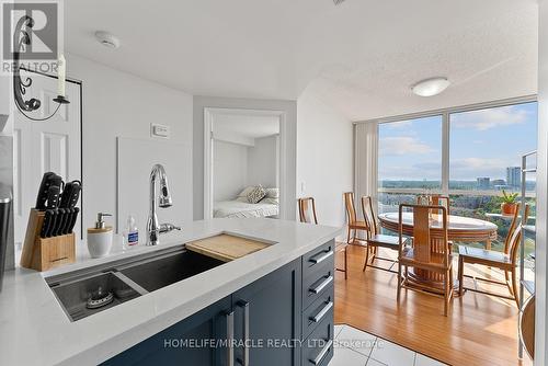 2009 - 7 Concorde Place, Toronto, ON - Indoor