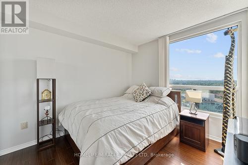 2009 - 7 Concorde Place, Toronto, ON - Indoor Photo Showing Bedroom