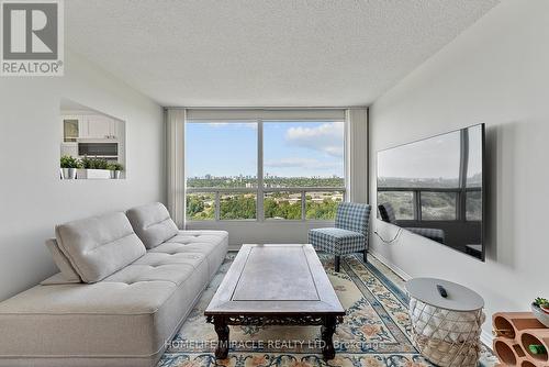 2009 - 7 Concorde Place, Toronto, ON - Indoor Photo Showing Living Room
