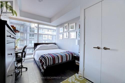 1809 - 15 Grenville Street N, Toronto, ON - Indoor Photo Showing Bedroom