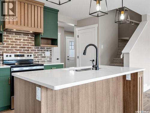 4748 Ferndale Crescent, Regina, SK - Indoor Photo Showing Kitchen With Upgraded Kitchen